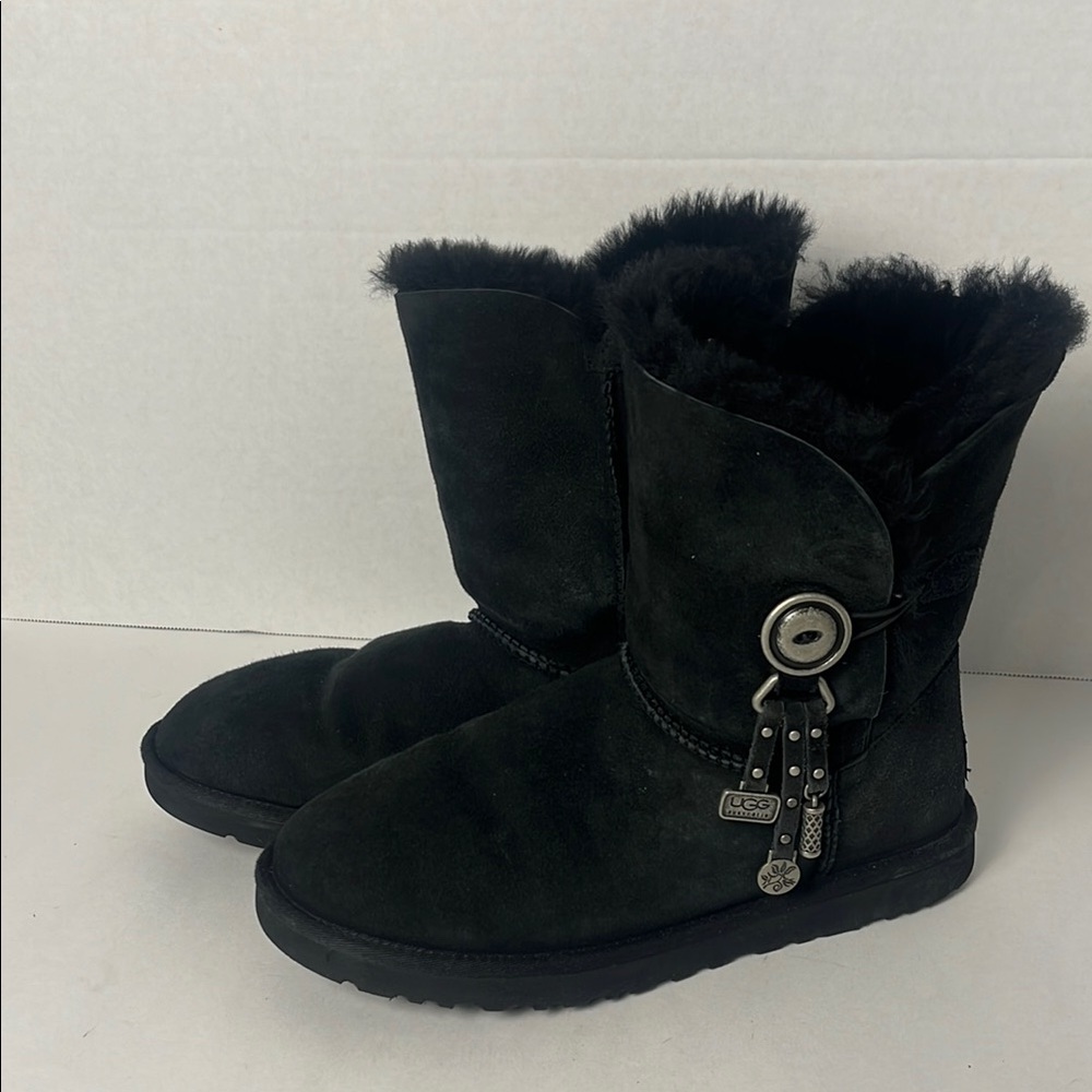 Ugg Black Azalea Charm Boots Women's Size 9 - Picture 2 of 8